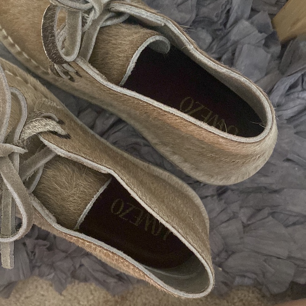 🤍🤎UWEZO calf hair boots 🤎🤍Size 8 - Picture 9 of 14